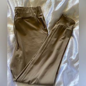 Alphalete - Women’s Jogger - Taupe/Tan